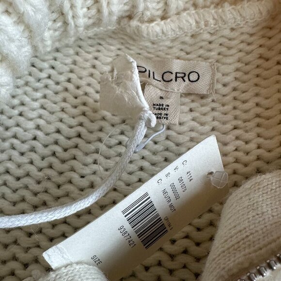 Cozy White and Brown Women's Sweater - Picture 12 of 12